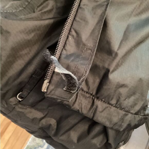 NIKE ACG FIT STORM WOMENS LARGE BLACK HOODED WINDBREAKER RAIN JACKET - Picture 10 of 10